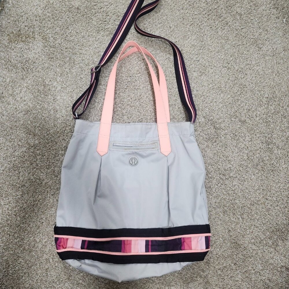 lululemon athletica tote bag